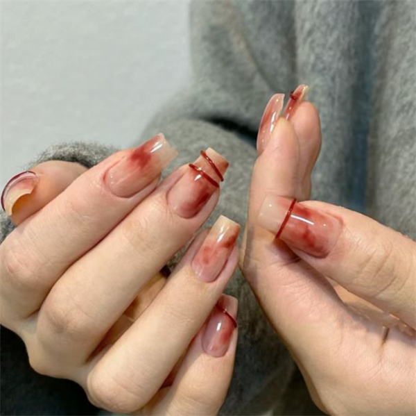 北京美甲培训都有哪些学校？推挤示范教学学校